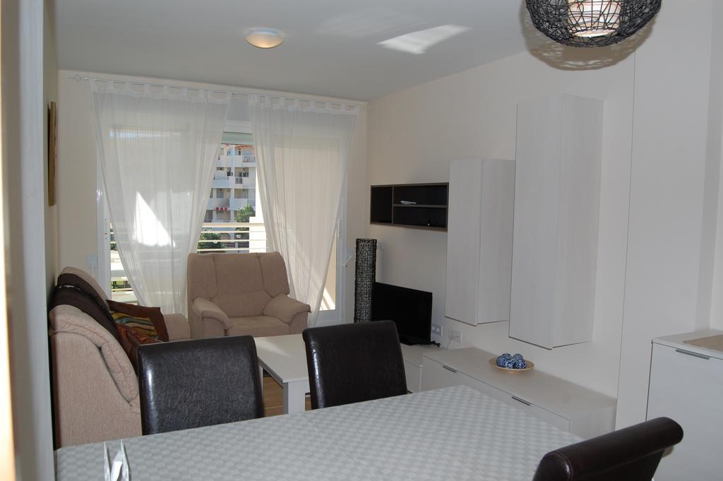 Coll Verd Apartment Дения Стая снимка